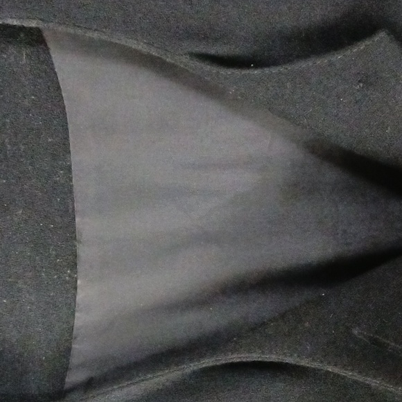 Elegant Black Ladies Jacket or Dress. - Picture 4 of 8